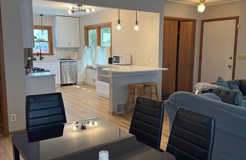 Richfield House | 4 bedroom HOUSE – 5 Minutes to MOA & AIRPORT