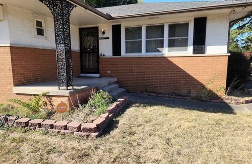 Columbus House | 4-bedroom house in marvelous Columbus with AC, WiFi. Free parking