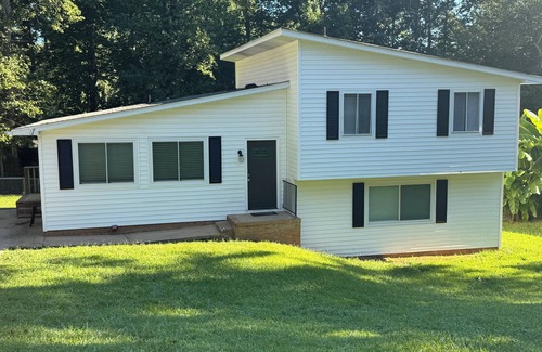 Travelers Rest House | 4-bedroom house in lovely Travelers Rest minutes from the Swamp Rabbit Trail.