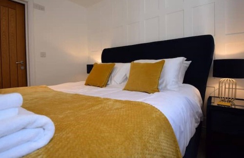Overstrand House | 4 Bedroom house within walking distance of beach