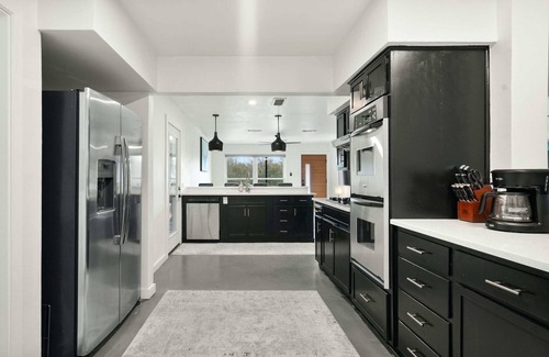 Dawson House | 4 bedroom near SoCo with a Sauna