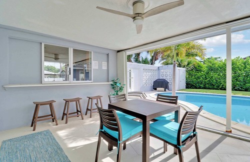Singer Island House | 4 Bedroom Pool Home - Walk to the Beach!
