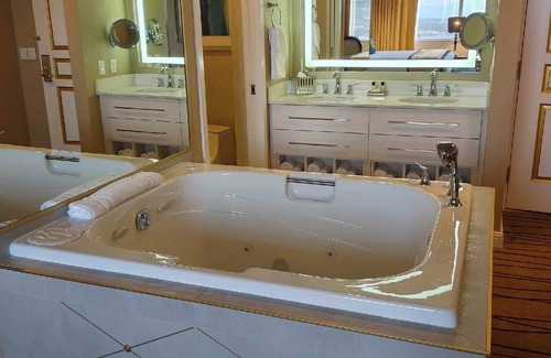 Winchester Resort | 4 Bedroom Wesgate Villa w/King beds, 6 Baths, 2 Living Rooms w/Queen Sofa-Beds