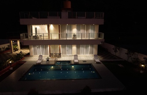 Mahabaleshwar Villa | 4 BHK Luxurious villa in Bhose village - Mahabaleshwar