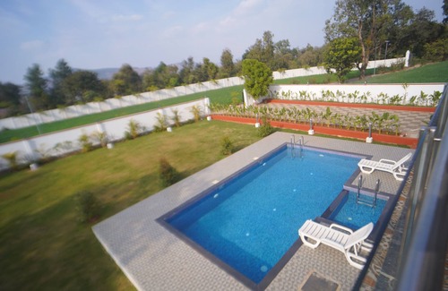 Mahabaleshwar Villa | 4 BHK Luxurious villa in Bhose village - Mahabaleshwar