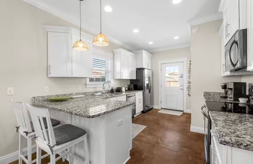 Holiday Beach House | 4 BR 2BA Beach House w/POOL sleeps 12, Cross Street to Beach!