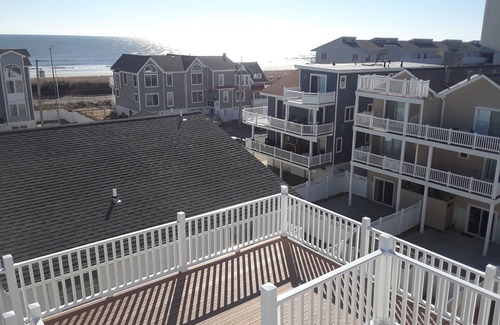 Sea Isle City House | 4 BR Beach Block Townhome with Roof Deck and Ocean Views