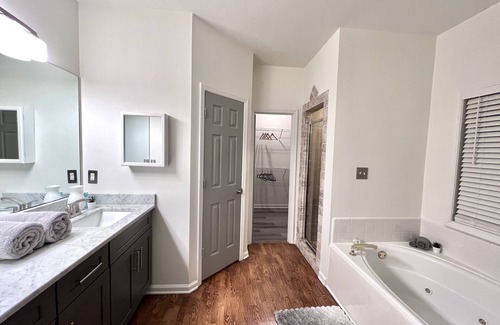 Buford Highway House | 4 BR home quiet and peaceful