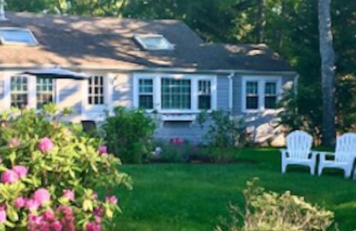 Mashpee House | 4 BR Modern Home,5-Star Reviews, Walk2 Priv Beach, Shops, Dining, Mini-Golf