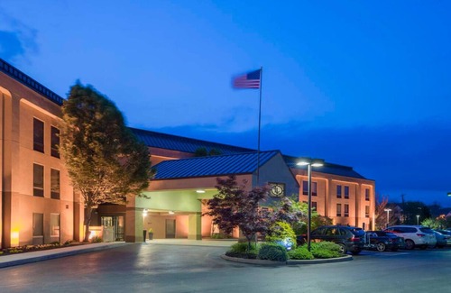 Carlisle Hotel | 4 Charming Suites with Free Breakfast – Ideal for Dickinson College Visitors