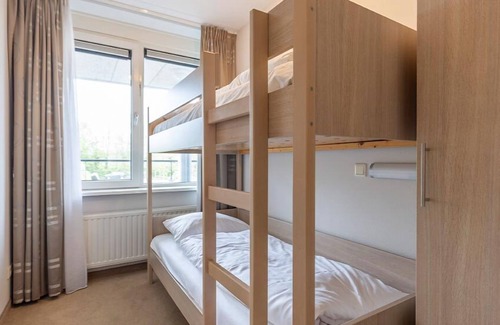 Kamperland Hotel | 4 Family Friendly Units | Pool & Spa Access | Near Theme Parks & Beach