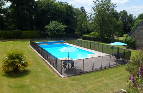 Saint-Nicolas-du-Pelem House | 4 Houses with heated pool & WIFI, Kermarch village sleeps 28 .Max 18 adults