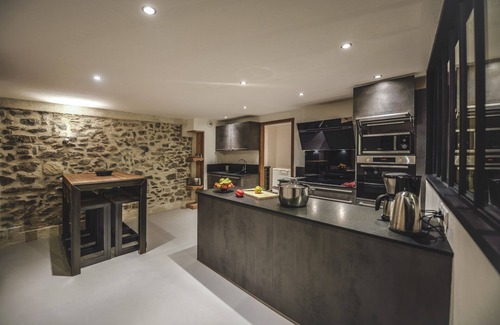 Huez-en-Oisans Ski Chalet | 4* L'Ancolie luxury chalet 320 m2 (Spa and Sauna) 250 m from the gondola