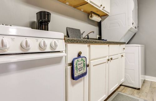 Port Allen Apartment | 4 Mi to Baton Rouge: Charming Duplex Apartment