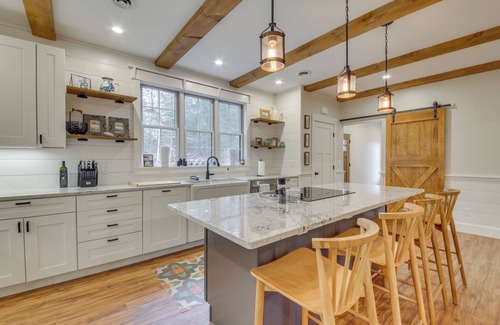 Boothbay House | 4 Mi to Boothbay Harbor: Quiet Retreat w/Deck