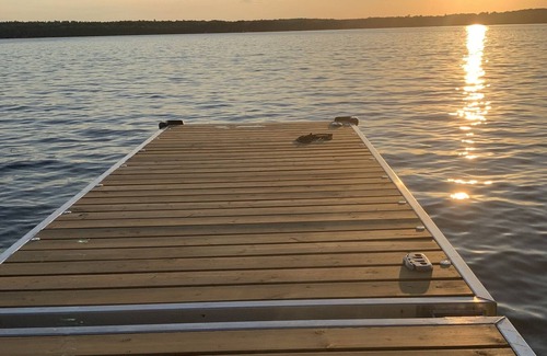 Burnt River Cottage | 4 Mile Lake Hideaway