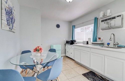 Chinatown House | 4 miles away to Strip Cozy Private guest house Private Big Yard with Wi-Fi, AC