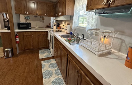 Perry House | 4 miles from the Keaton Beach Public Boat Ramp, 3BR 2B mobile home w/free Wi-Fi