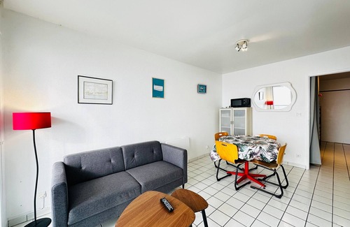 Fouras Apartment | 4-person apartment with sea view, beachfront