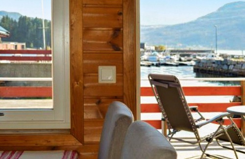 Vagsoy House | 4 person holiday home in MÅLØY-By Traum