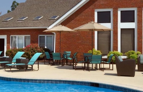 Crestline Heights House | 4 Relaxing Units w/ Fireplace & Kitchen, Parking, Pool! Near Alabama State Fair