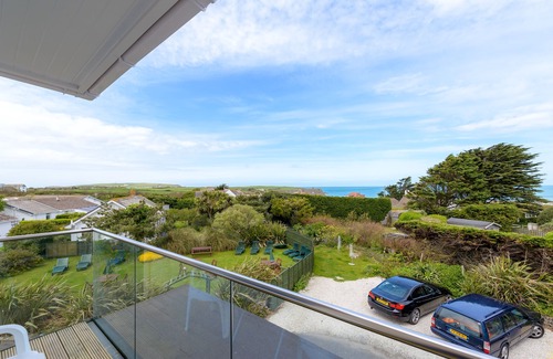 Harlyn Apartment | 4 Star Apartments With Balcony & Stunning Sea Views