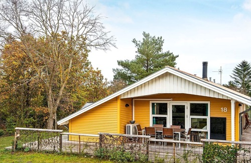 Skødshoved Strand House | 4 star holiday home in Knebel