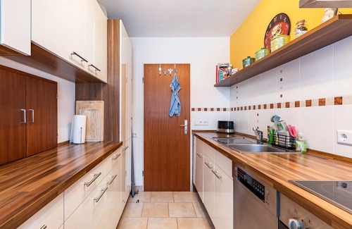 Uehlingen-Birkendorf Apartment | 4 stars Apartment 'Tannengeflüster' with Private Terrace, Shared Garden and Wi-Fi