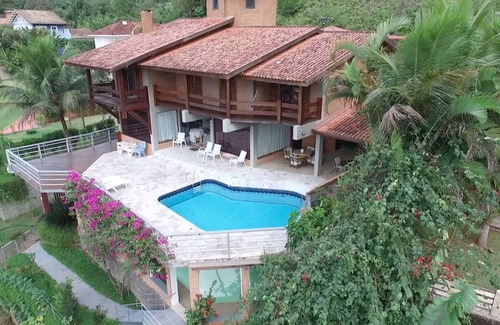 Ubatuba House | 4 suites for up to 15 people+pool+tennis court+large garden