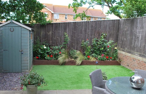 Freshwater Cottage | 4 THE OLD SMITHY, family friendly, with a garden in Freshwater