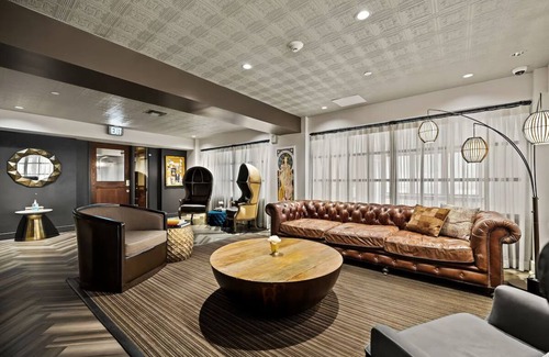 Downtown San Antonio Apartment | 4 Units | Family Stay w/Modern Amenities | Near River Walk & Top Sites