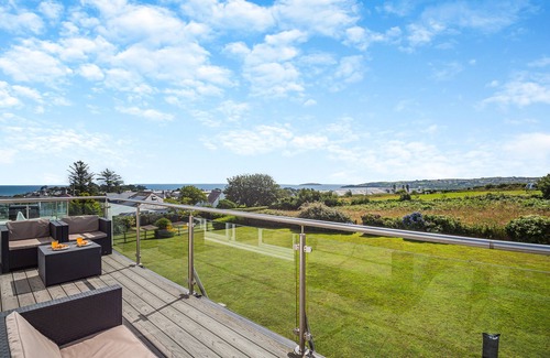 Abersoch House | 4 Ynys Fawr - Three Bedroom House, Sleeps 6