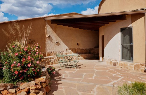 Ojo Caliente House | 40 acre Rustic Adobe Retreat