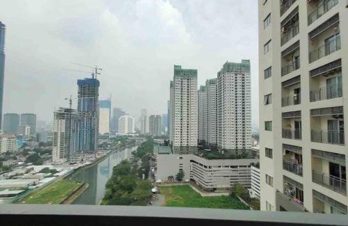 Jakarta Apartment | 40 percent OFF 1BR City View Apartment in SUPERB Central Location