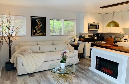 Mira Monte House | $4000 off 30 Day! Hot Tub/New Remodel