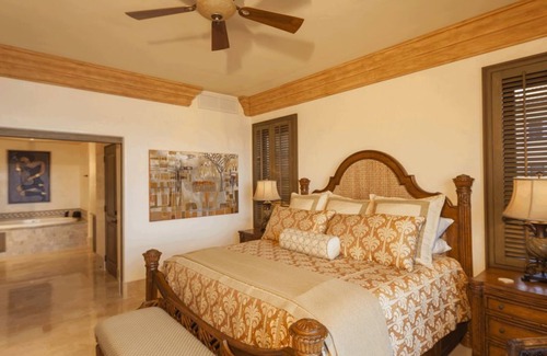 El Medano Ejidal Resort | 4000 Sq.' 4 BR, 4 1/2 bath with sweeping Ocean views from every room!