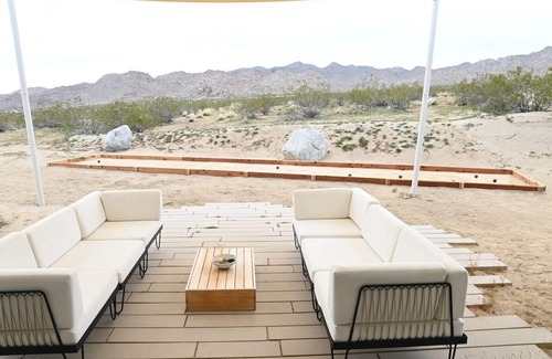 Panorama Heights House | 400ft walk to JT Nat'l Park - 3bd/3ba- Blazing Star Home