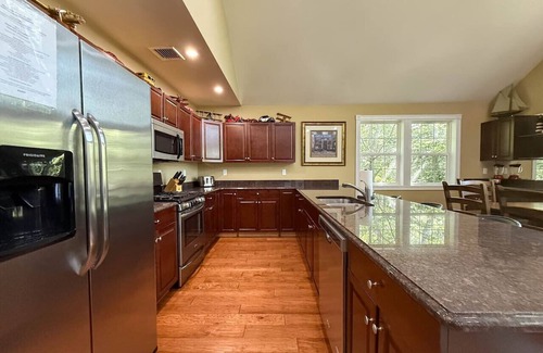 North Conway Apartment | 42-1 Locust Lane | Sleeps 21, Pool, Hot Tub, Views
