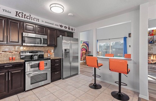 Arvada House | 420Friendly 7BR HotTub Sauna Theater PS5 Arcade RedRocks