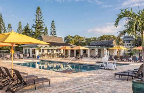 Waikoloa House | 448 Sleeps 13, pool and amenities