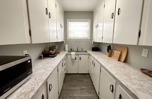 Nashua Apartment | *45 Mins to Boston | Seacoast | Lakes | Mtns *