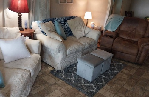 Valliant House | 45 minutes from Broken bow lake and 15 minutes from pine creek lake