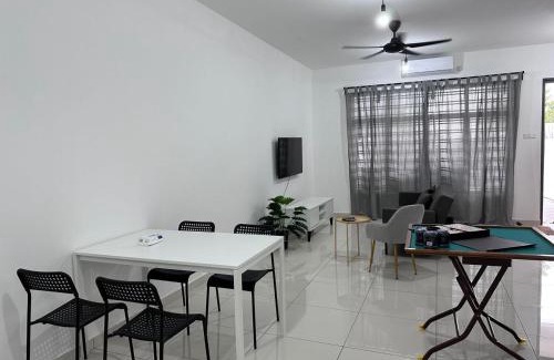 Tebrau House | 48 Crest Near Yi Jia HeLiXuan New Cathay Long Sing Mount Austin Restaurant