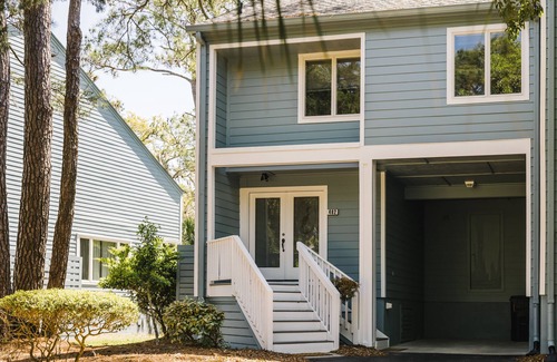 Ocean Ridge House | 482 Egrets Pointe Gated Resort, Free Amenity Pass. Sleeps 6