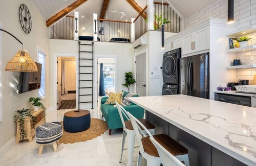 Rosemount House | 48H-3 · Kingsdale Designer Tiny House with Tesla Charger