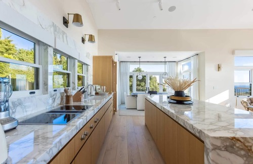 Malibu House | 4B/4.5B Malibu Estate with Incredible Ocean Views