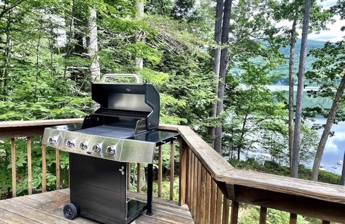 Moultonborough House | 4bd/3b -Tranquil Lakefront rental neighboring Lake Winnipesaukee & Squam