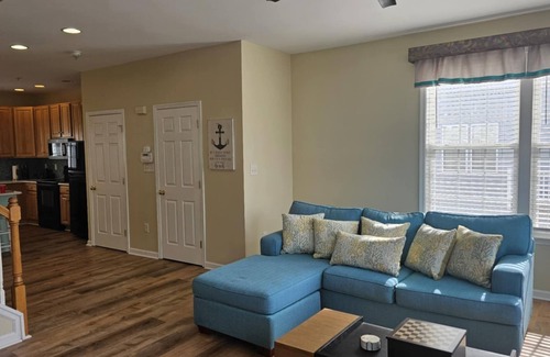 Long Neck House | 4bedroom Beach Retreat in charming Long Neck with Rooftop View and lounging deck