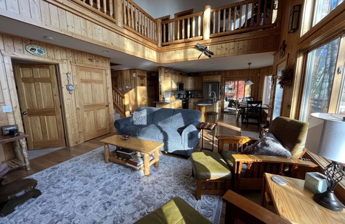 Pequot Lakes House | 4BR/2BA Lakeside Home ideal for experiencing the beauty of the North Woods