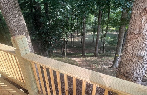 Athens House | 4BR/4BA luxury-Sleeps up to 13, Pvt Entrance N Oconee Rvr-Edge of UGA Campus